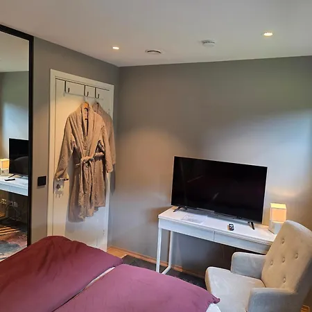 Guest Rooms, Ved * Lillestrøm