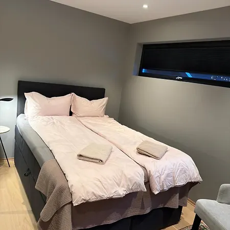 Guest Rooms, Ved * Lillestrøm