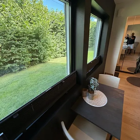 Guest Rooms, Ved * Lillestrøm